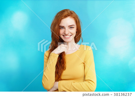 Lifestyle concept - Close up Portrait young Lifestyle concept - Close up Portrait young 38136237