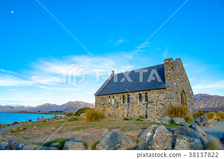 The chapel of the good shepherd of Lake Tekapo The chapel of the good shepherd of Lake Tekapo 38137822