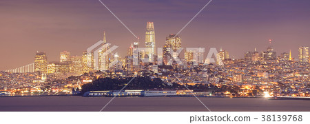 Night panorama of the San Francisco city center Night panorama of the San Francisco city center 38139768