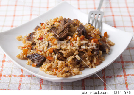 Rice with meat and carrots 38141526