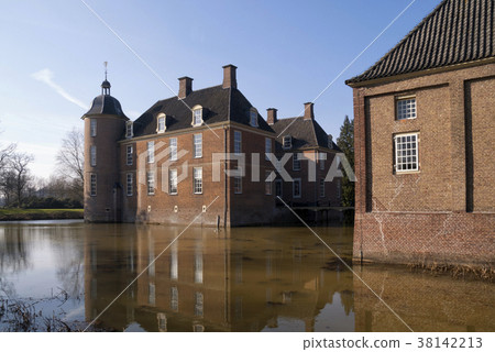 Slangenburg castle near Doetinchem Slangenburg castle near Doetinchem 38142213