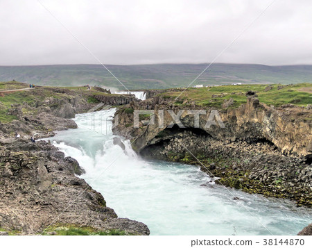 Iceland landscape with the Skjalfandafljot river 38144870