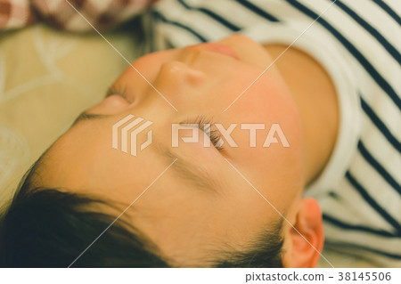 younger, person, lifestyle 38145506