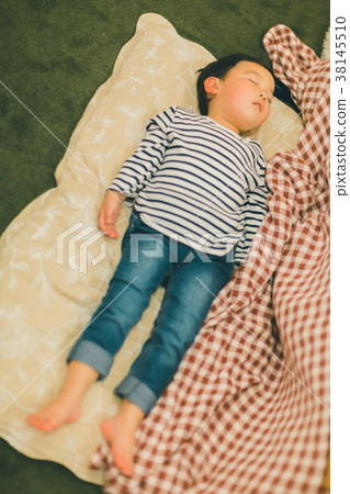 baby boy, boy, lifestyle 38145510