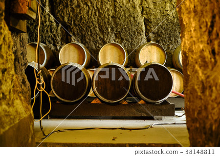 old cellar of the winery 38148811