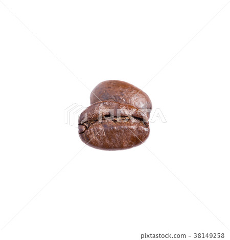 Roast coffee bean with clipping path. 38149258