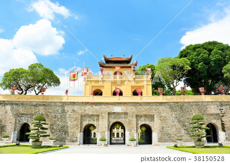 Vietnam Thang Long Ruins Vietnam Thang Long Ruins 38150528