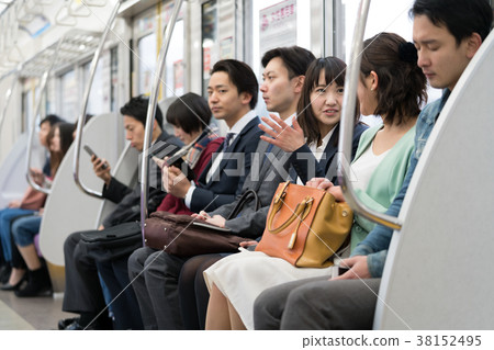 火車乘客通勤攝影合作“京王電鐵有限公司” 38152495