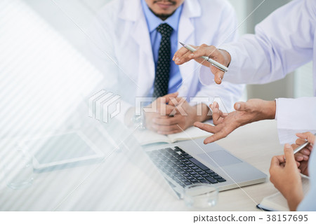 Medical discussion 38157695