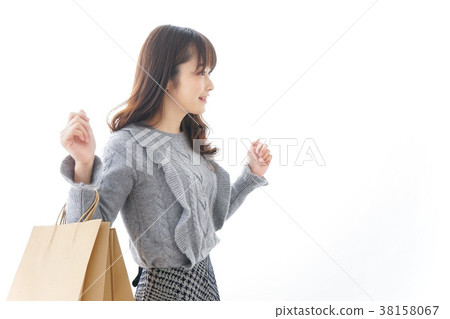 Young woman doing shopping 38158067