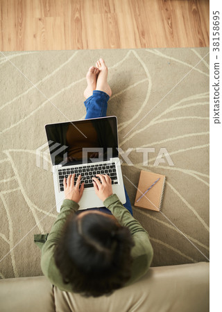 Woman with laptop 38158695