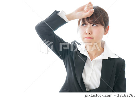 Business person who is feverish 38162763