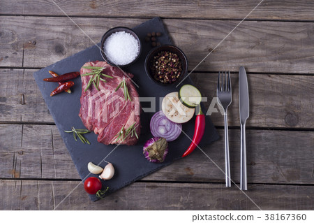 Raw meat steak from marble beef with vegetables 38167360