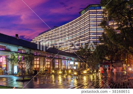 night view of songshan cultural park in taipei night view of songshan cultural park in taipei 38168651