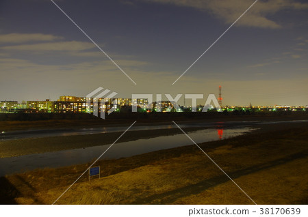 A view of Fuchu city at night from Inagi city 38170639