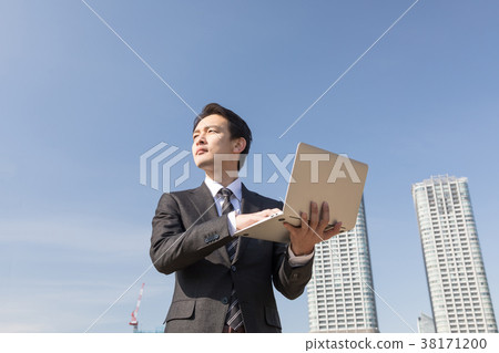 Businessman         38171200