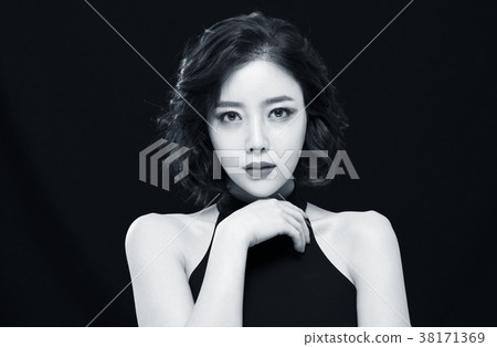 Beauty, Makeup, Beauty, Twenties, Female, Single Hair 38171369