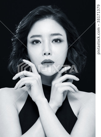 Beauty, Makeup, Beauty, Twenties, Female, Single Hair 38171379