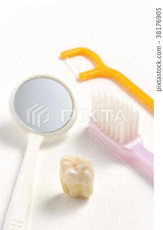 Dental care Dental care 38176905