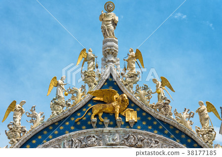Top of the Basilica di San Marco in Venice Top of the Basilica di San Marco in Venice 38177185