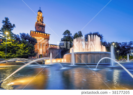 Sforza Castel at night in Milan, Italy 38177205