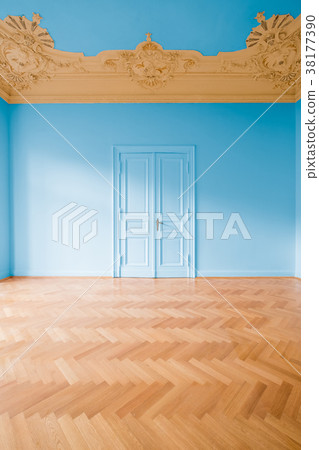 empty room with blue wall stucco ceiling  parquet  38177390