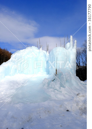Ice Object (Vertical) 38177790