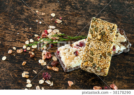 granola bar 38178290