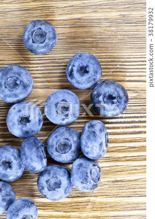 fresh blueberries fresh blueberries 38179932