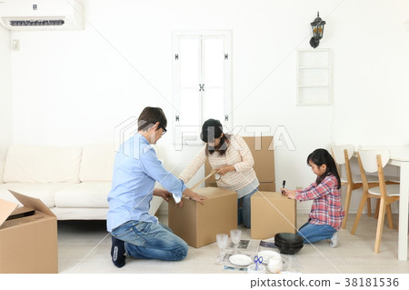 Moving Moving 38181536