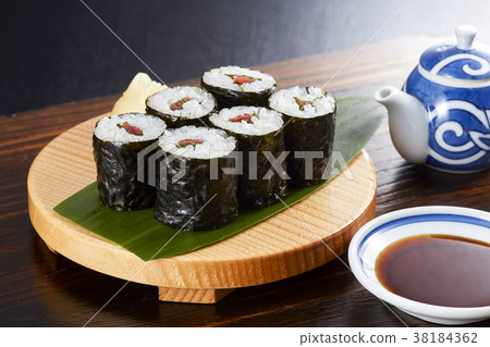 Umeshiso roll 38184362