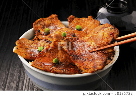 Bowl of pork 38185722