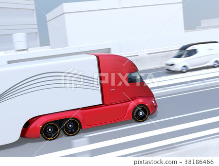 行駛平行於高速公路的紅色自駕駛電動卡車微型貨車 38186466