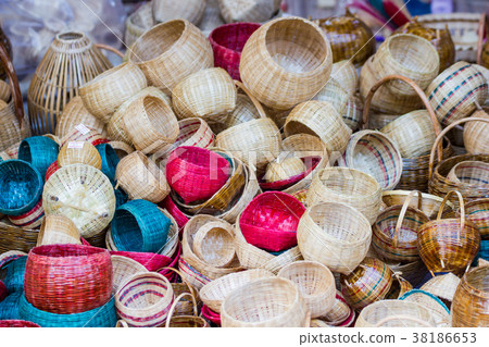Close-up  Community Products Weaving A Wicker Bask 38186653