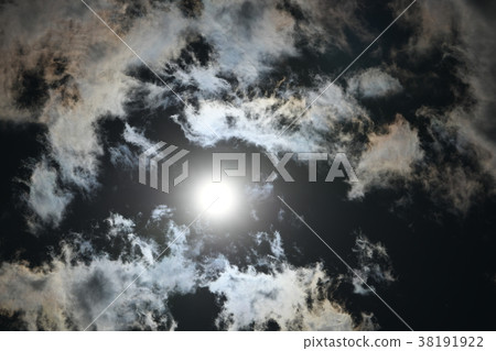 太陽和雲 太陽和雲 38191922