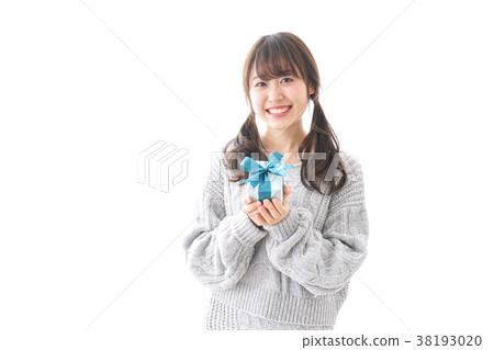 有禮物的女人 有禮物的女人 38193020