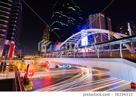 sky walk and traffic at Chong Nonsi sky train 38194313