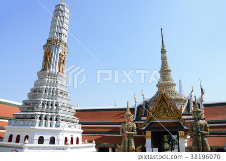 Thailand Royal Palace Wat Phra Kaew's Pagodas 38196070