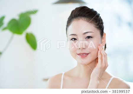 Young woman, beauty image Young woman, beauty image 38199537