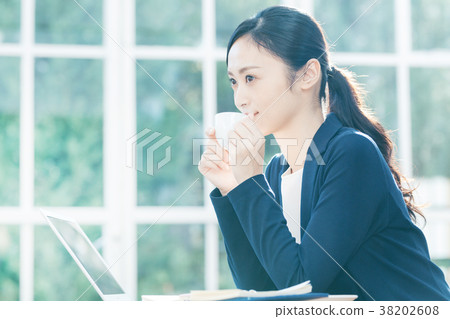 Business woman 38202608