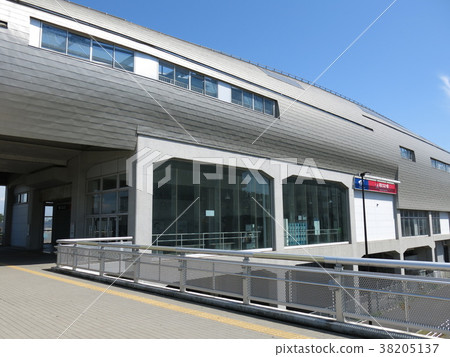 Tsukuba Express的Shine Tanaka Station 38205137