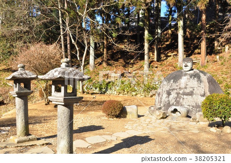 Su訪Taisha Shisha Shisha Buddha在Harumiya邊界之外 Su訪Taisha Shisha Shisha Buddha在Harumiya邊界之外 38205321