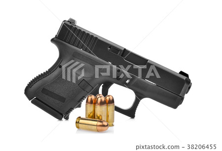 semi automatic 9 mm handgun pistol with ammo  38206455