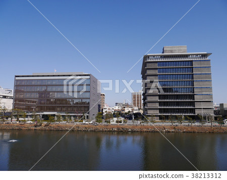 和歌山地方法院和歌山地方政府大樓 38213312