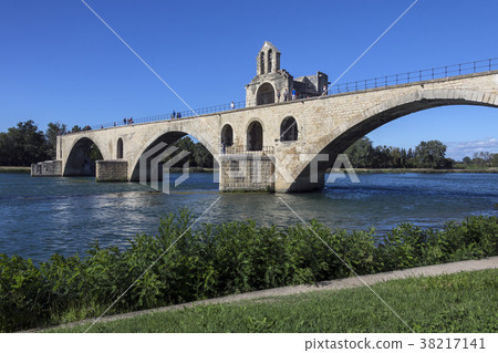 Pont d'Avignon - Avignon - France Pont d'Avignon - Avignon - France 38217141