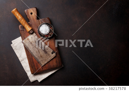 Butcher. Vintage meat knife and spices Butcher. Vintage meat knife and spices 38217578