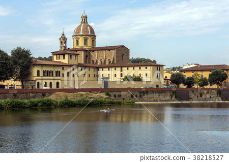 River Arno - Florence - Italy 38218527