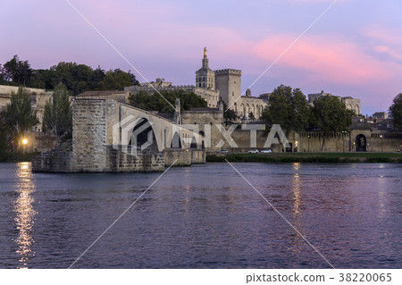 Pont d'Avignon - Avignon - France Pont d'Avignon - Avignon - France 38220065