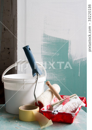Roller Painting Container and the Painting Roller. 38220186