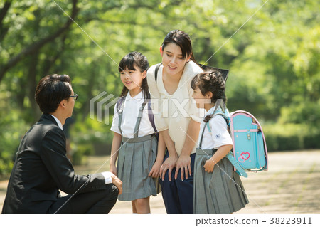 家庭小學學生通勤通勤圖像 38223911